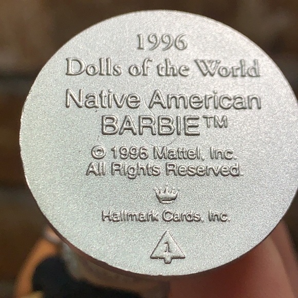 Barbie dolls of the world ornament 1996 - Picture 7 of 12